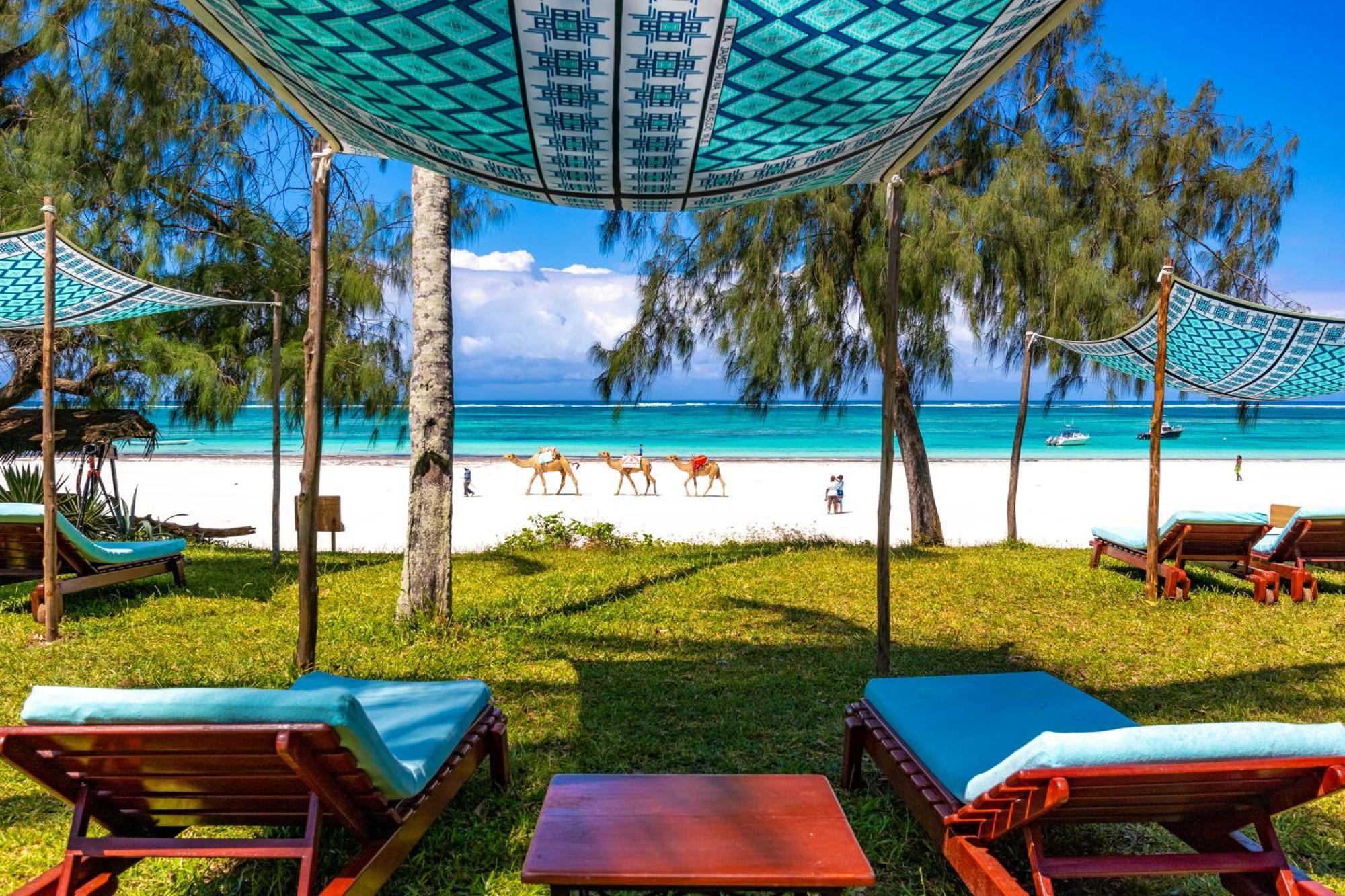 होटल Nomad Diani Beach