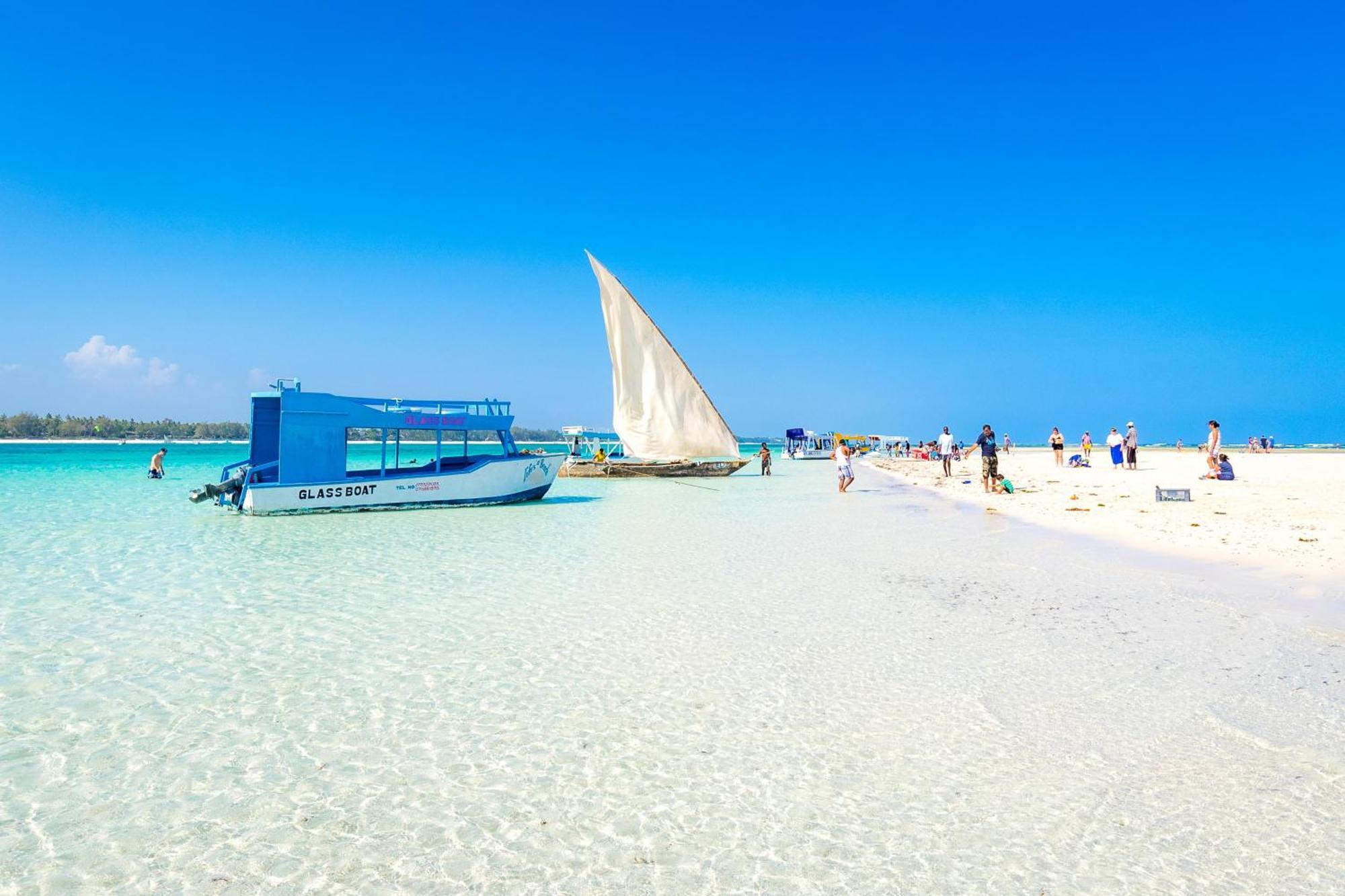 Nomad Diani Beach